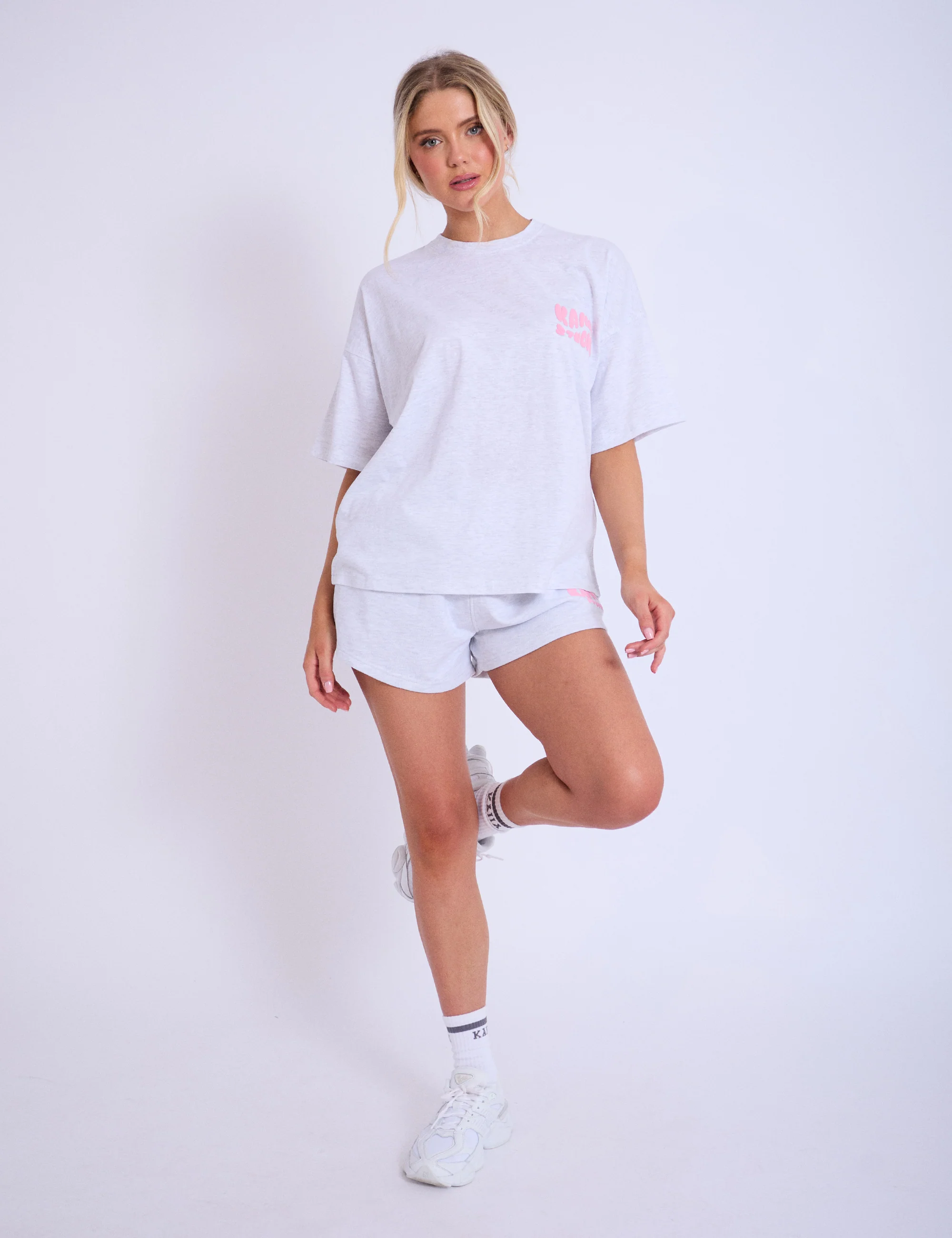Kaiia Studio Bubble Logo Oversized T-shirt Light Grey Marl & Pink - Image 4