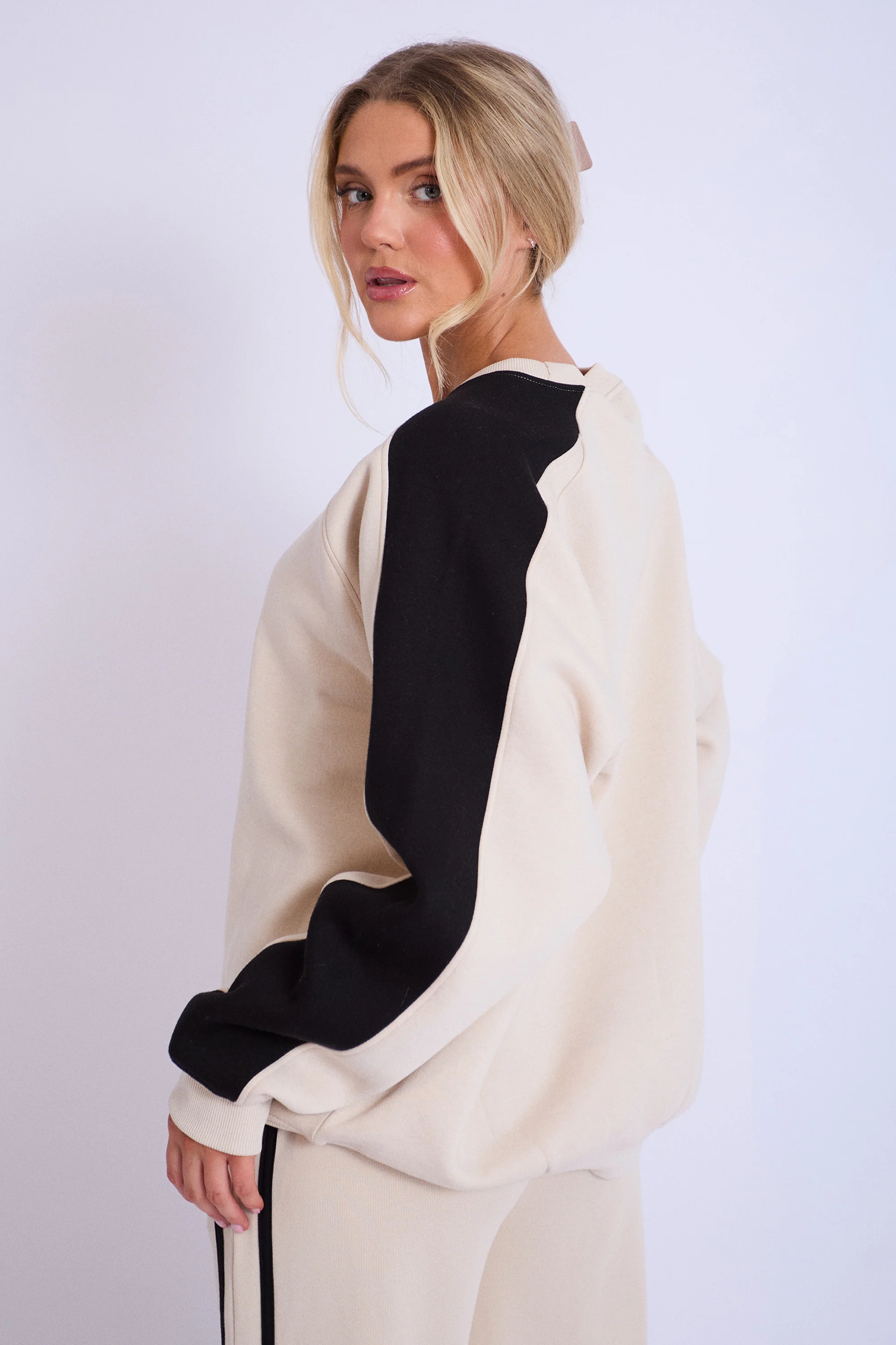 Kaiia Studio Contrast Panel Oversized Sweatshirt Stone & Black - Image 2