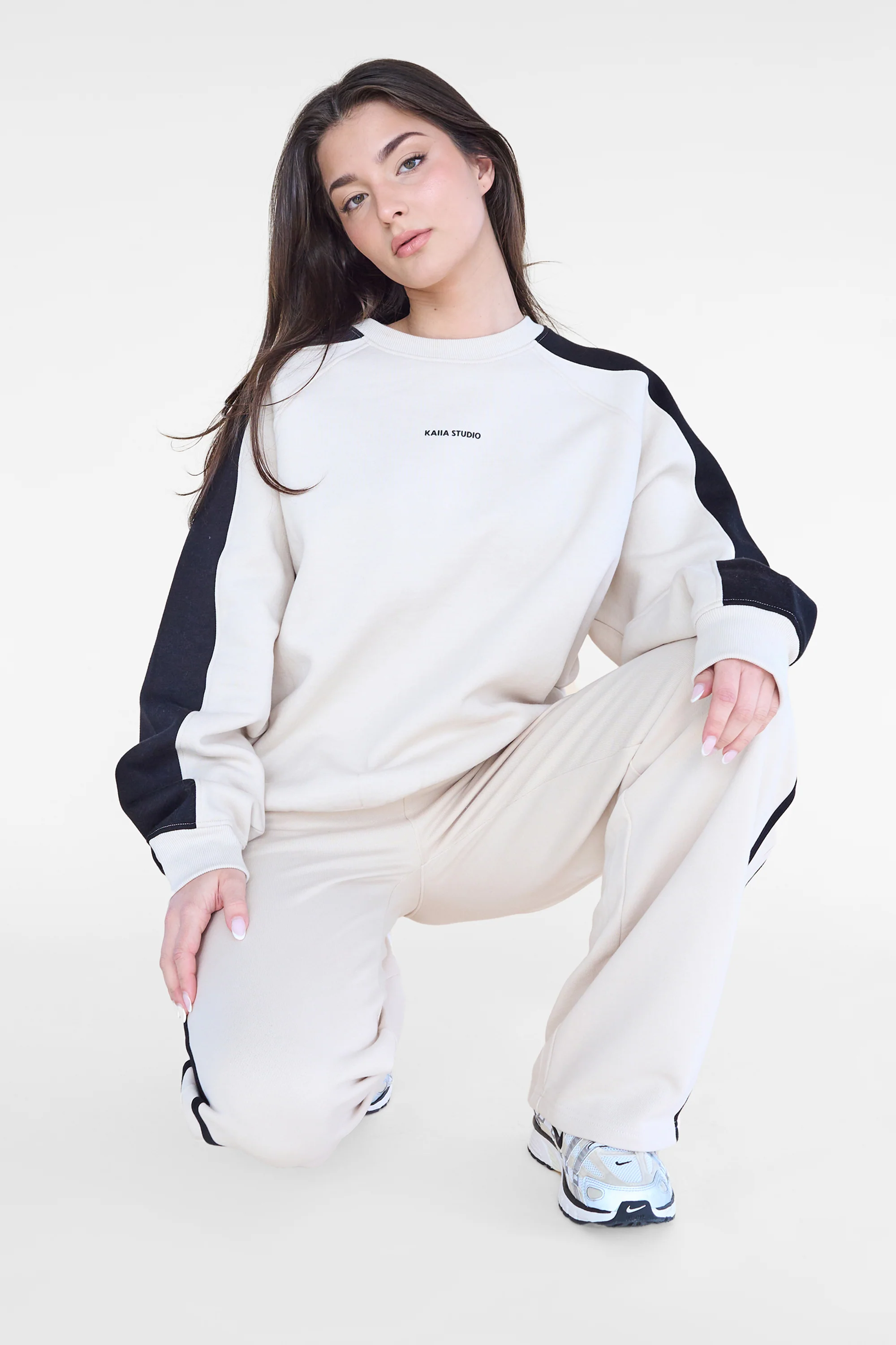 Kaiia Studio Contrast Panel Oversized Sweatshirt Stone & Black - Image 5