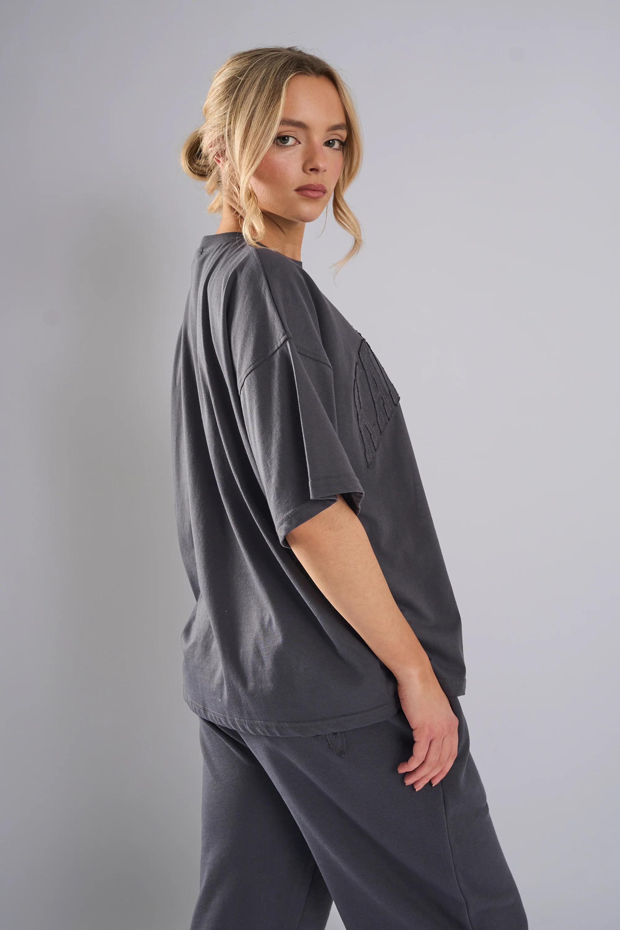 Kaiia Studio Distressed Applique Oversized T-Shirt Dark Grey - Image 3