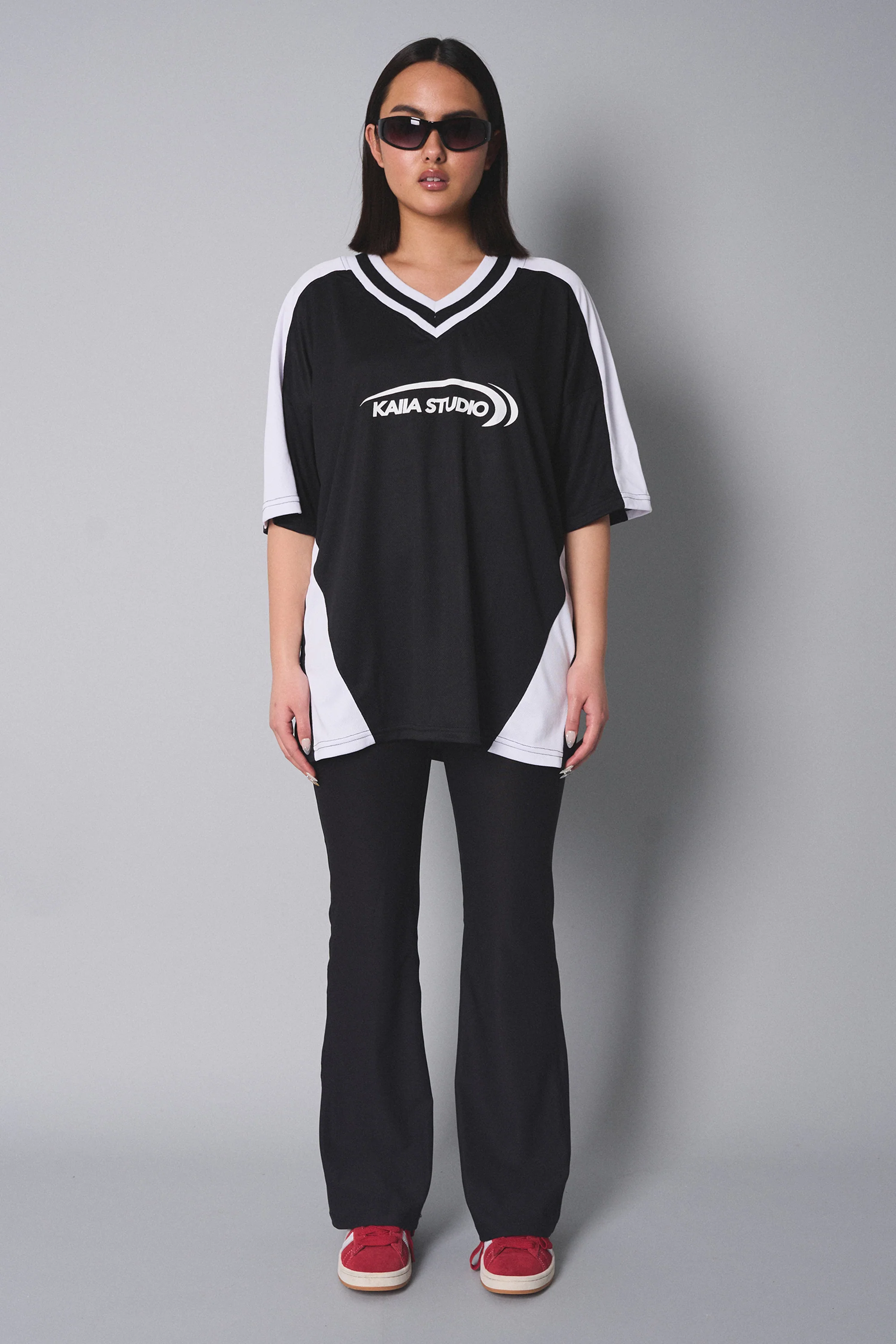 Kaiia Studio Football Shirt Black White - Image 4