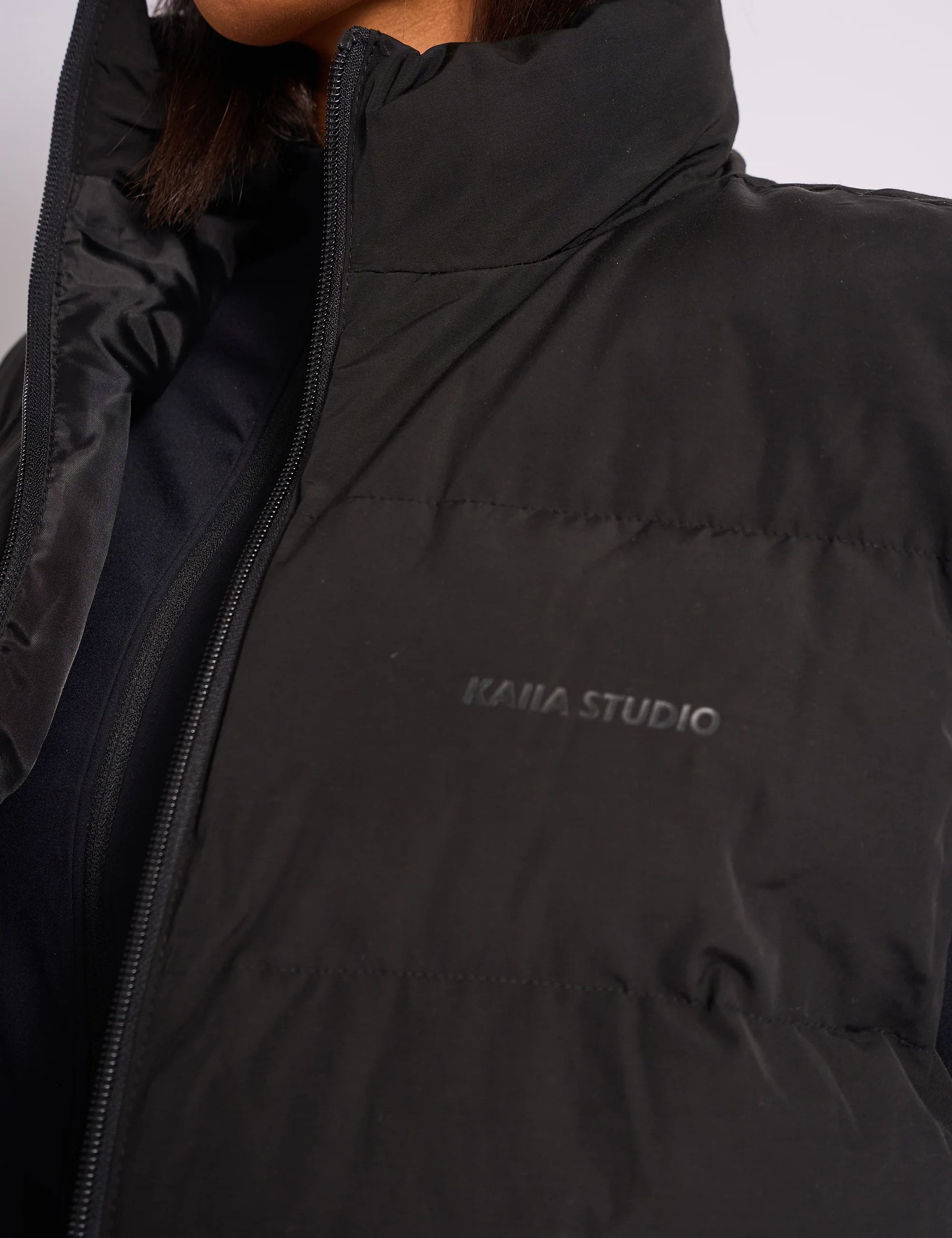 Kaiia Studio Padded Gilet Black - Image 4