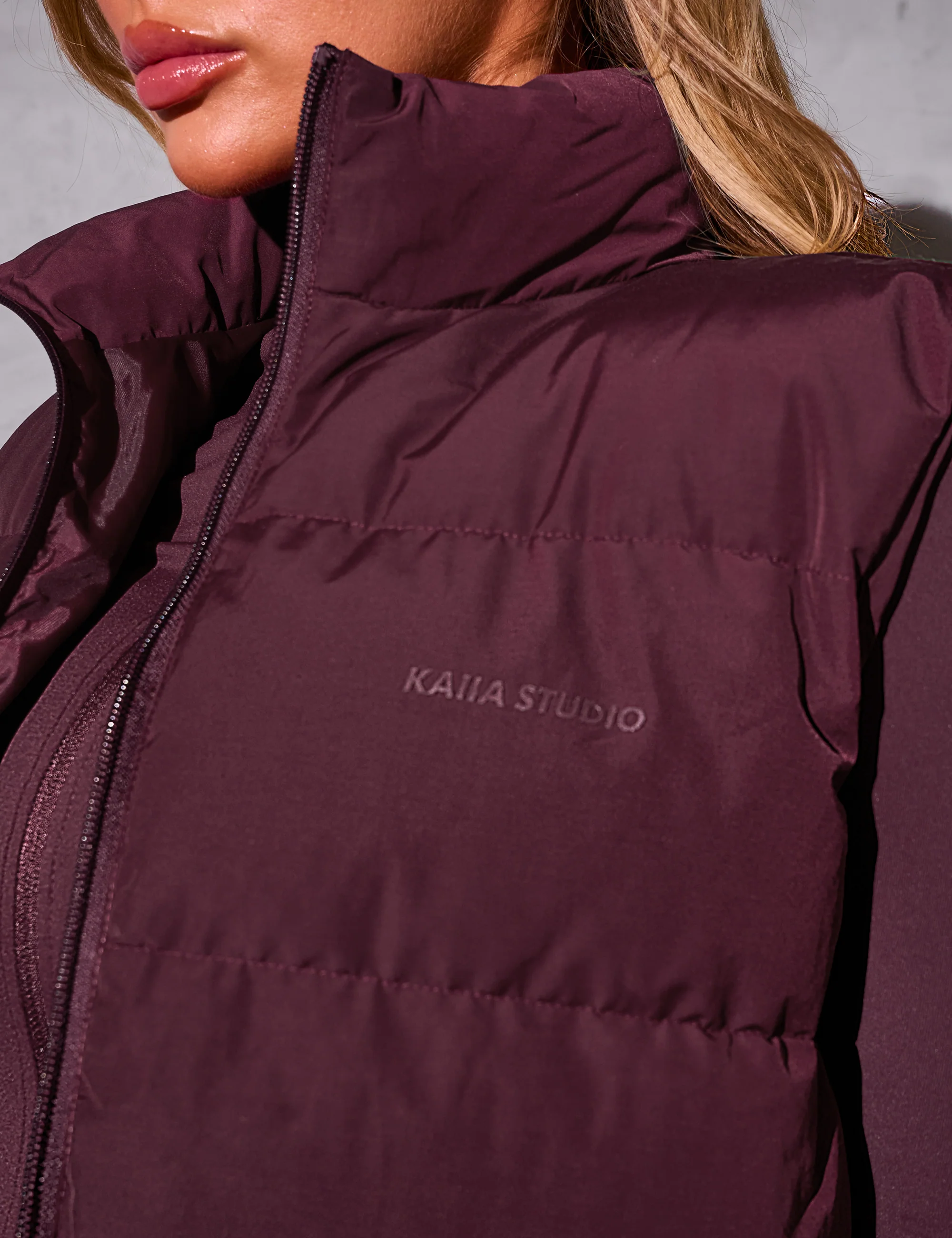 Kaiia Studio Padded Gilet Deep Burgundy - Image 4