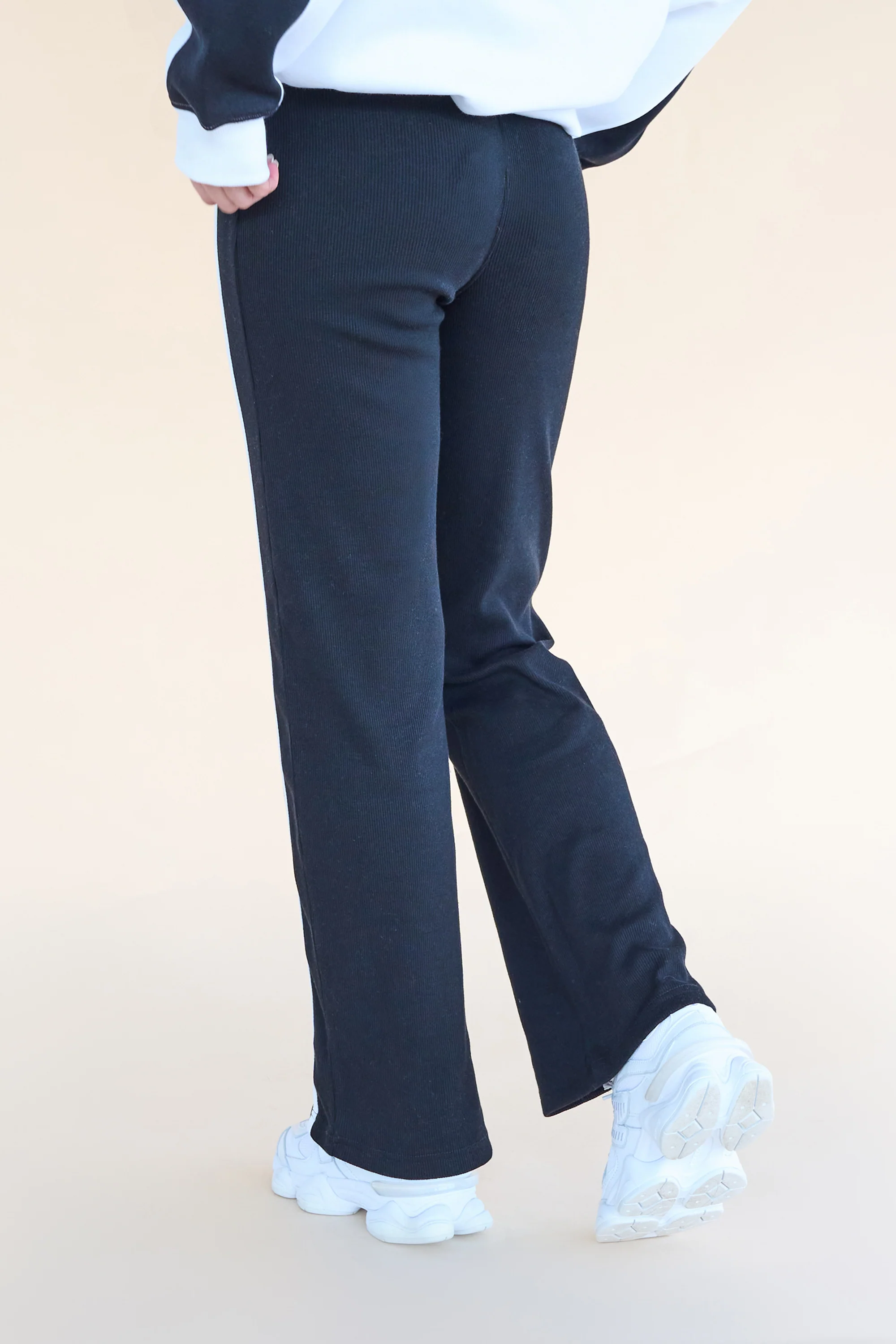 Kaiia Studio Piping Ribbed Wide Leg Leggings Black & White - Image 4