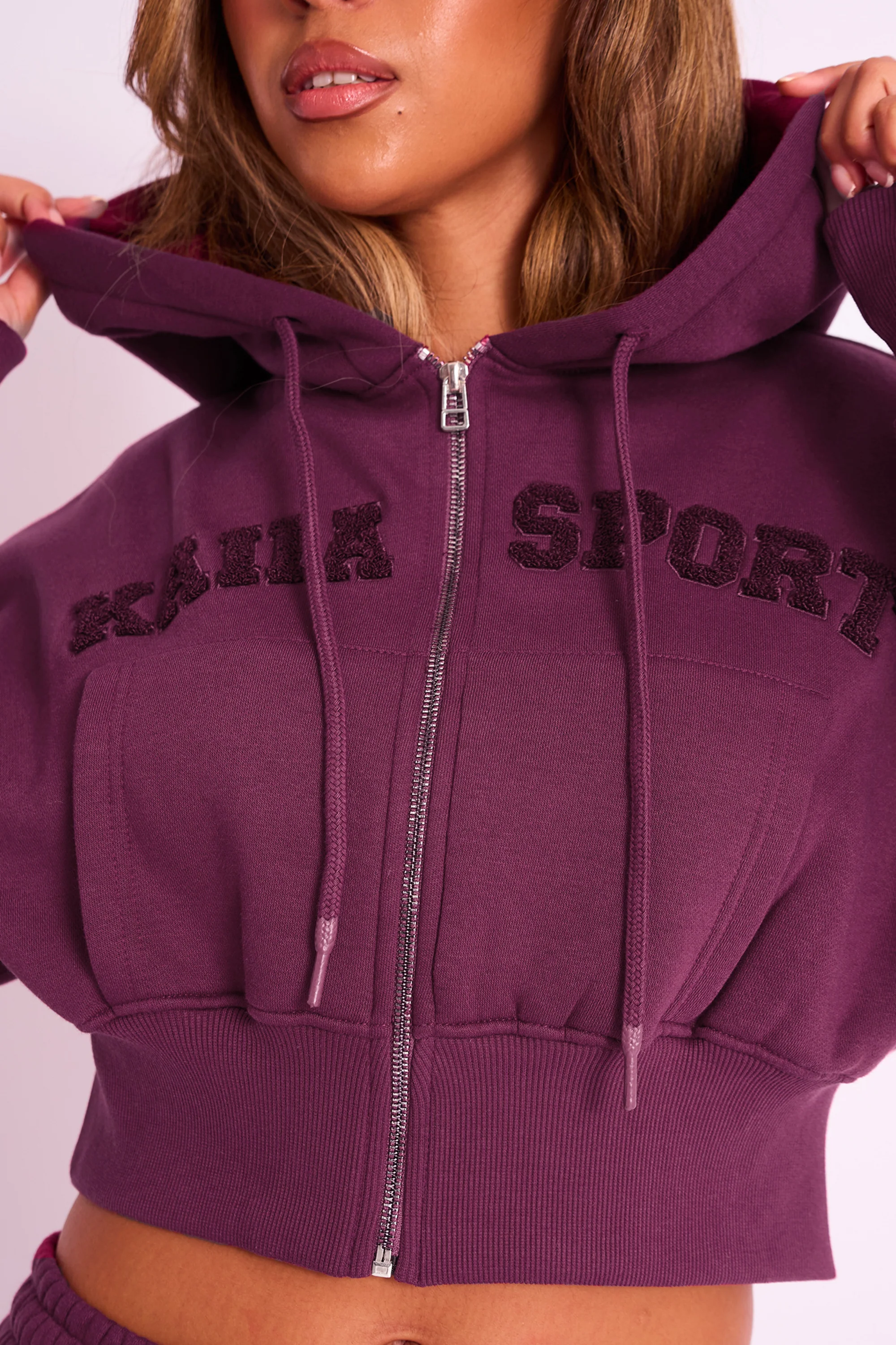 Kaiia Sport Logo Zip Through Cropped Hoodie Burgundy - Image 2