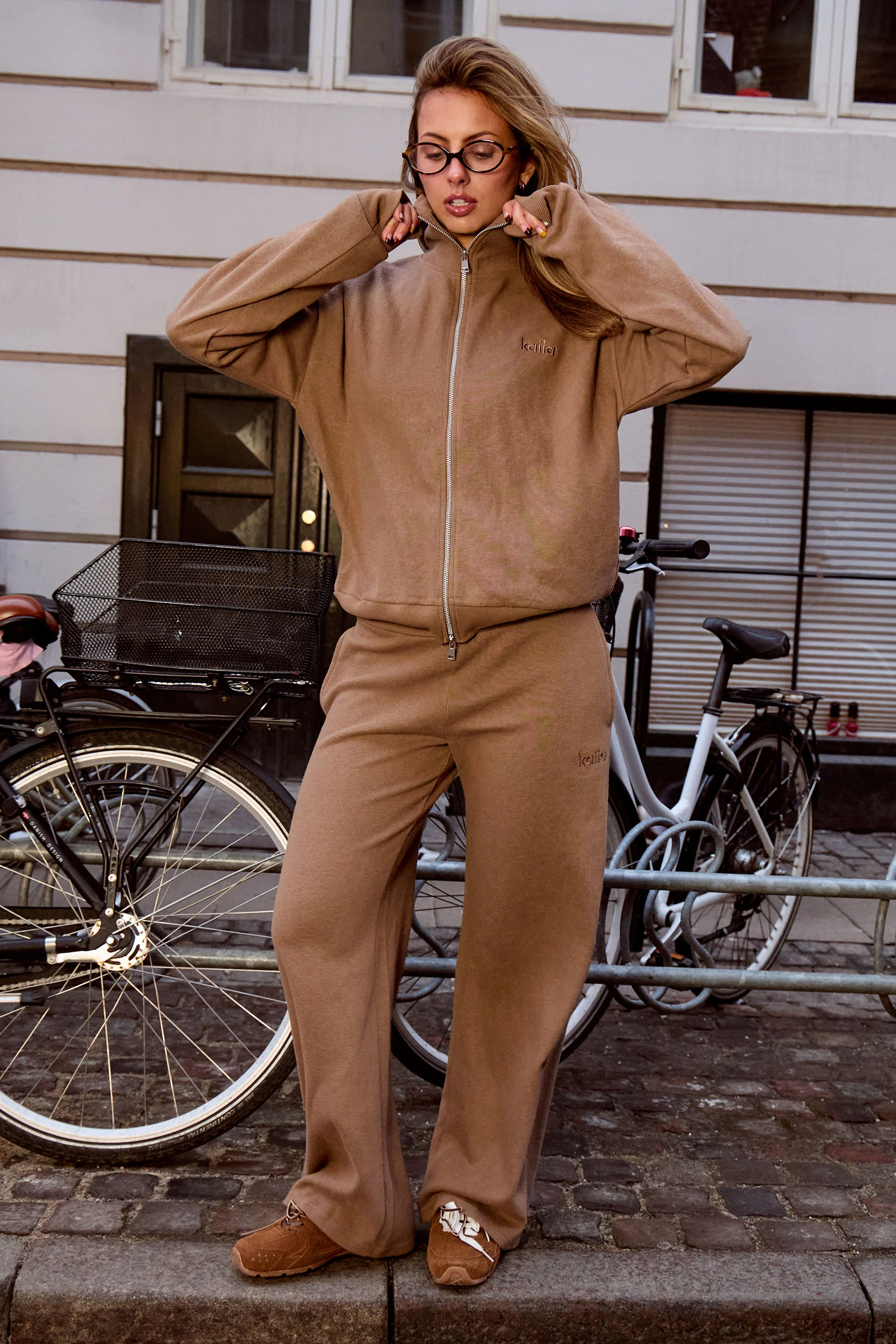 Kaiia Supersoft Straight Leg Trousers Taupe - Image 5