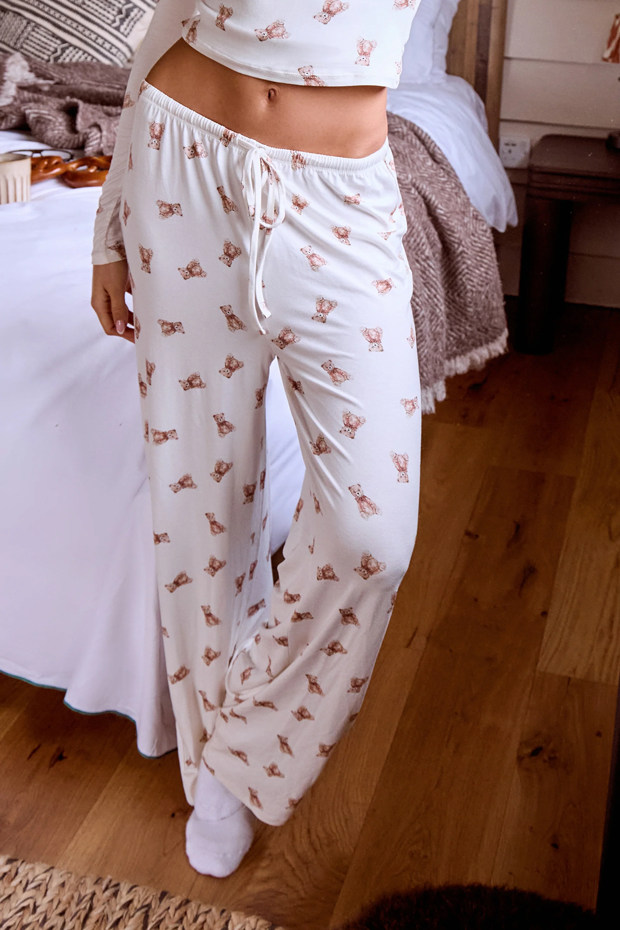 Kaiia Supersoft Teddy Bear Print Pyjama Trousers Cream & Brown - Image 2
