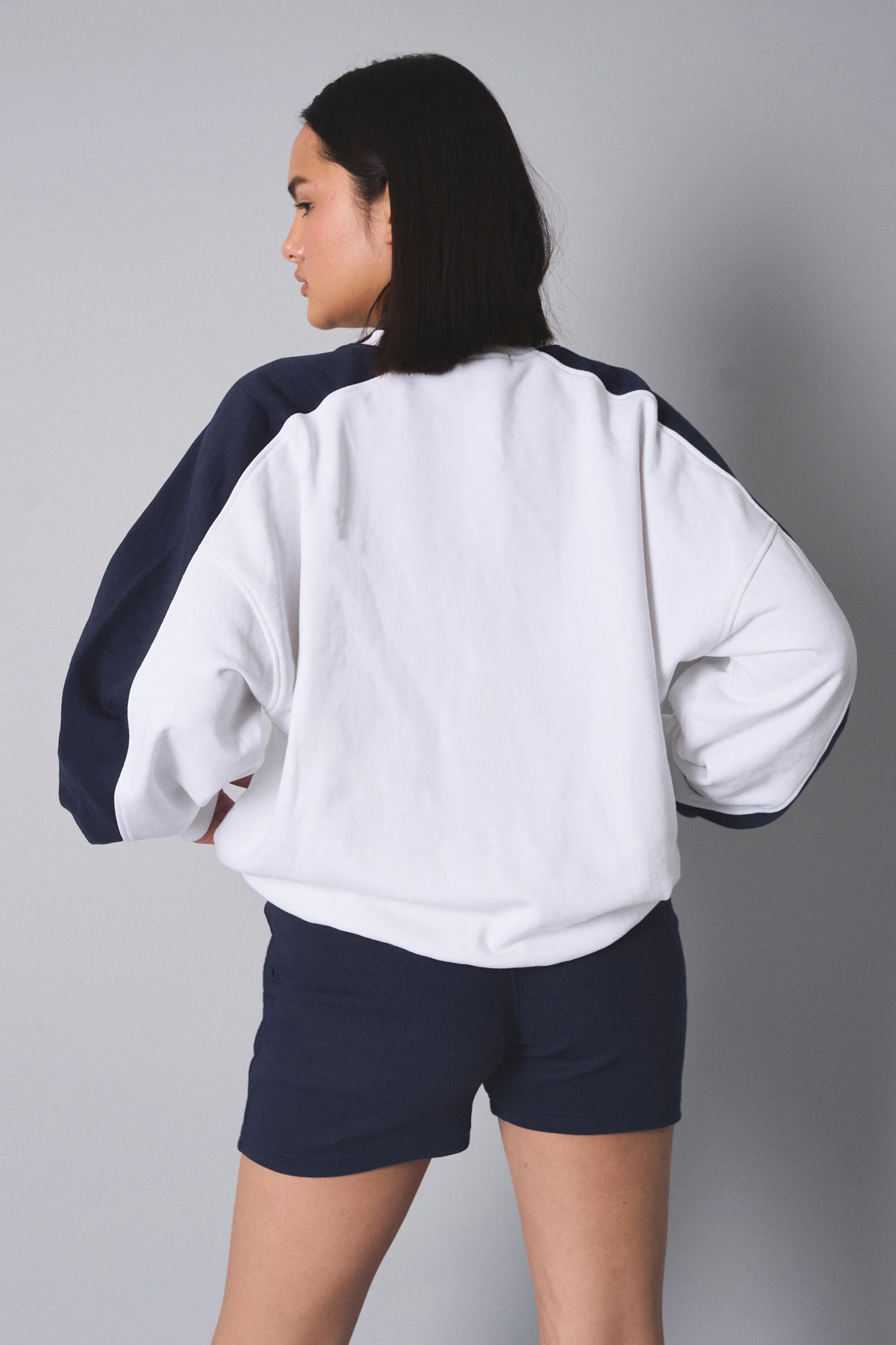 Kaiia Usa Embroidered Oversized Sweatshirt White - Image 2