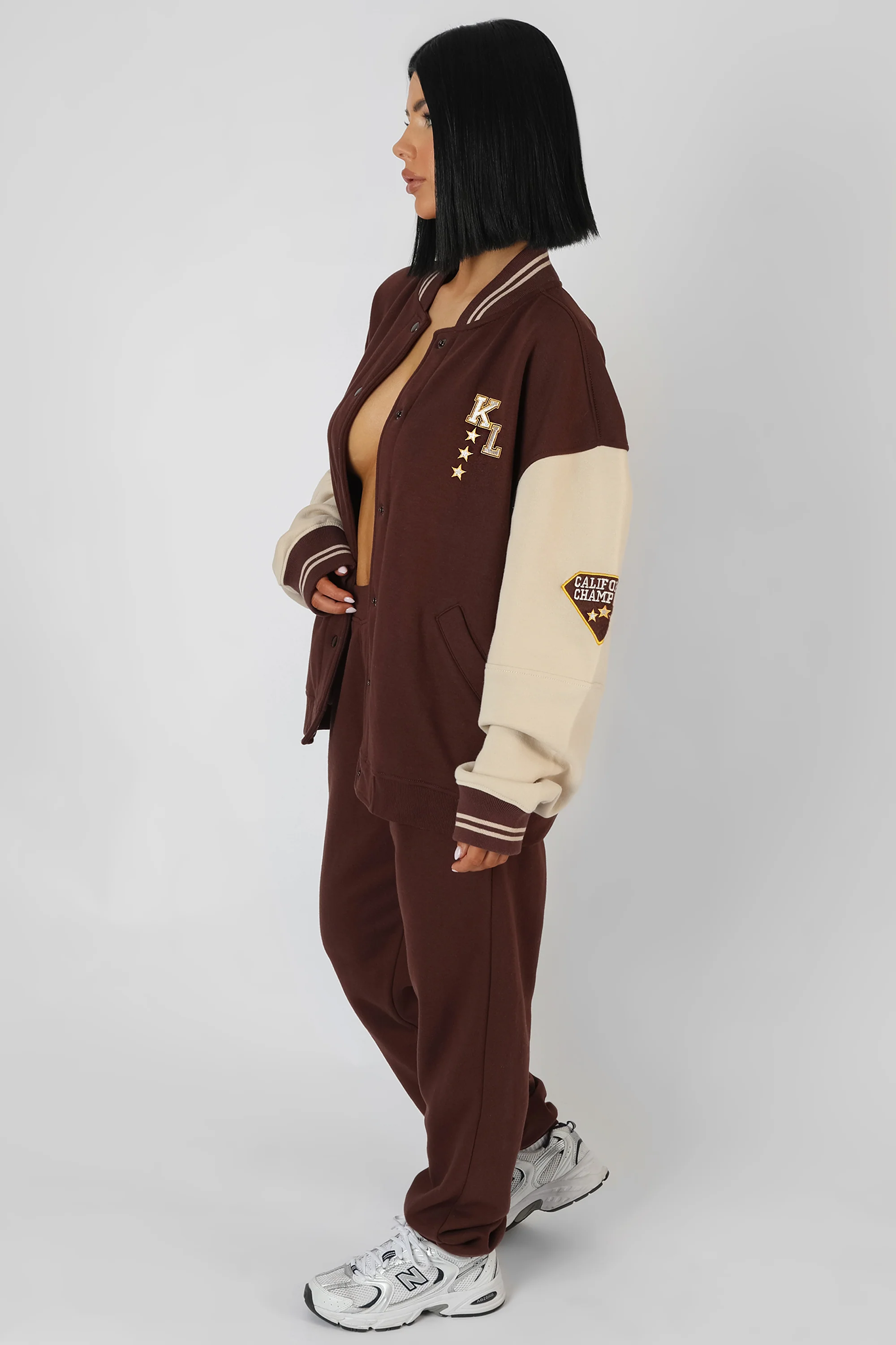 KAIIA VARSITY 90'S JOGGER CHOCOLATE - Image 3
