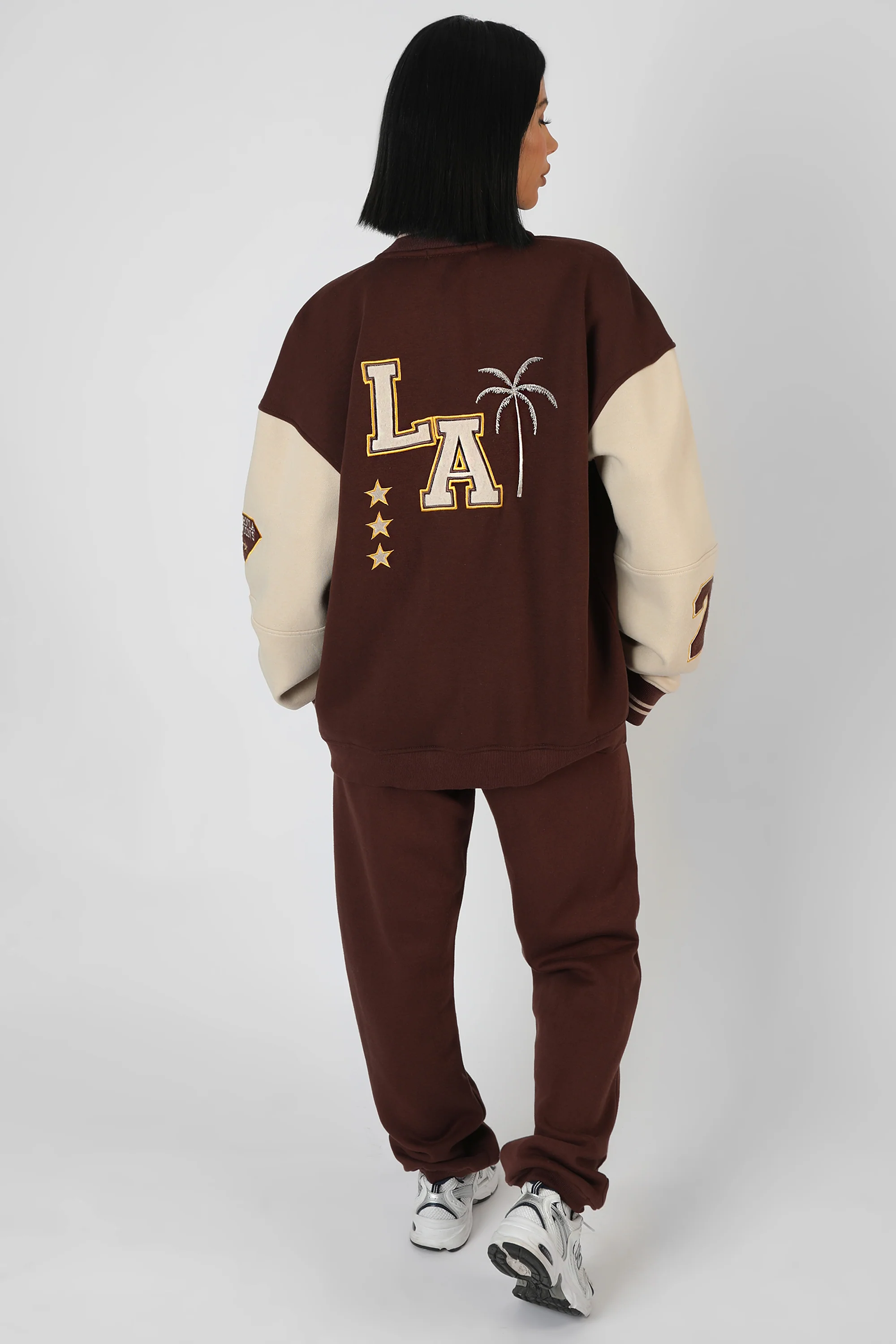 KAIIA VARSITY 90'S JOGGER CHOCOLATE - Image 4