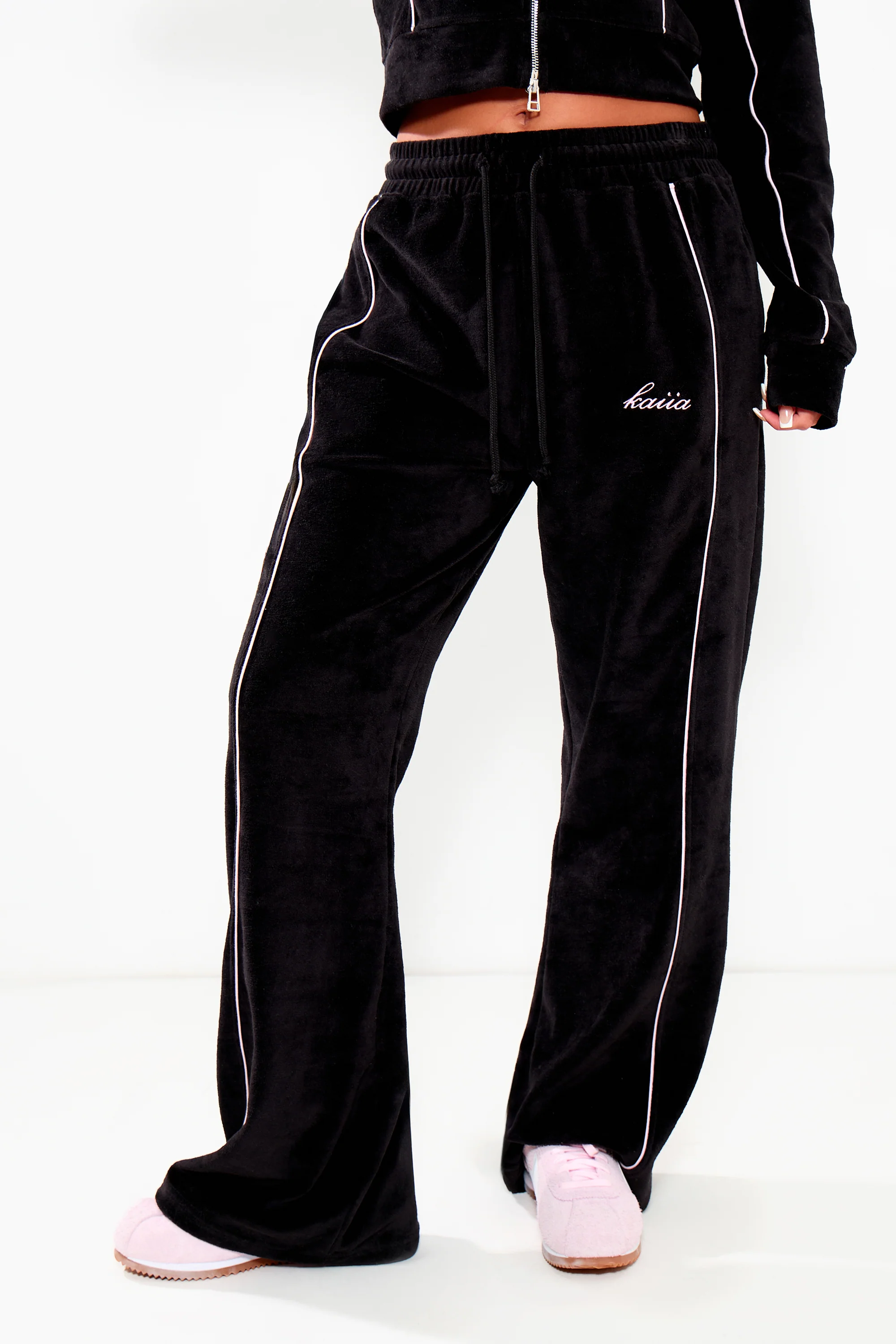 Kaiia Velour Contrast Piping Straight Leg Joggers Black & Pink - Image 3