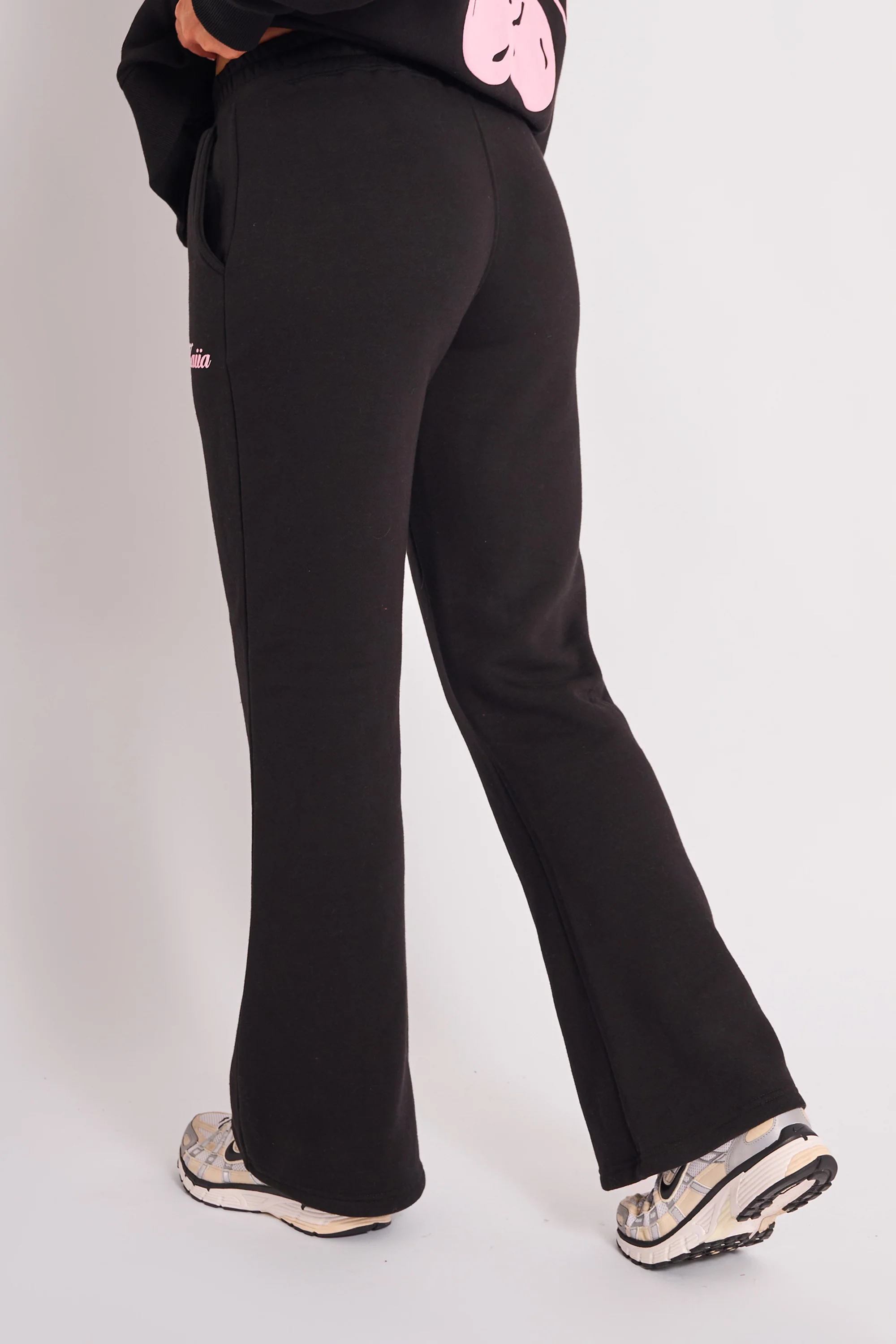 Kaiia Script Wide Leg Joggers Black & Pink - Image 3
