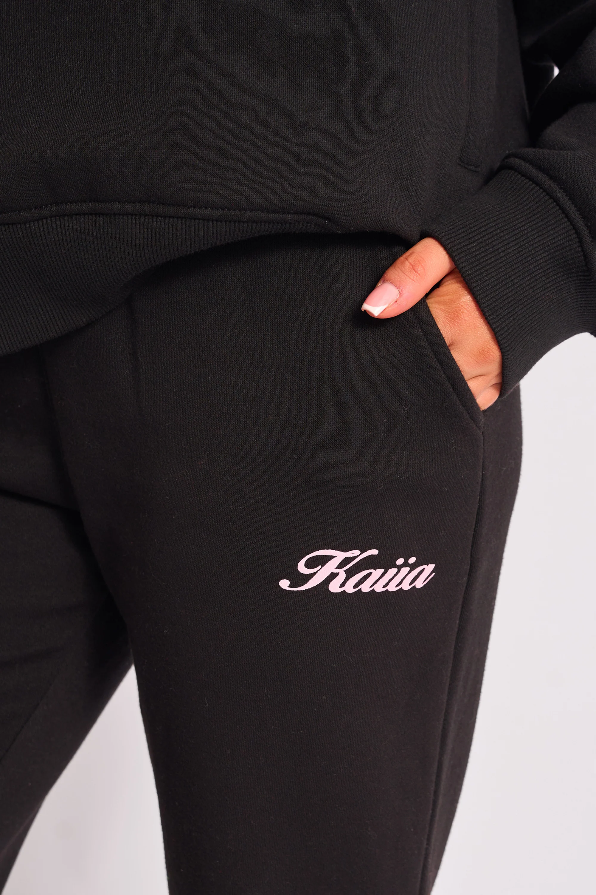 Kaiia Script Wide Leg Joggers Black & Pink - Image 4