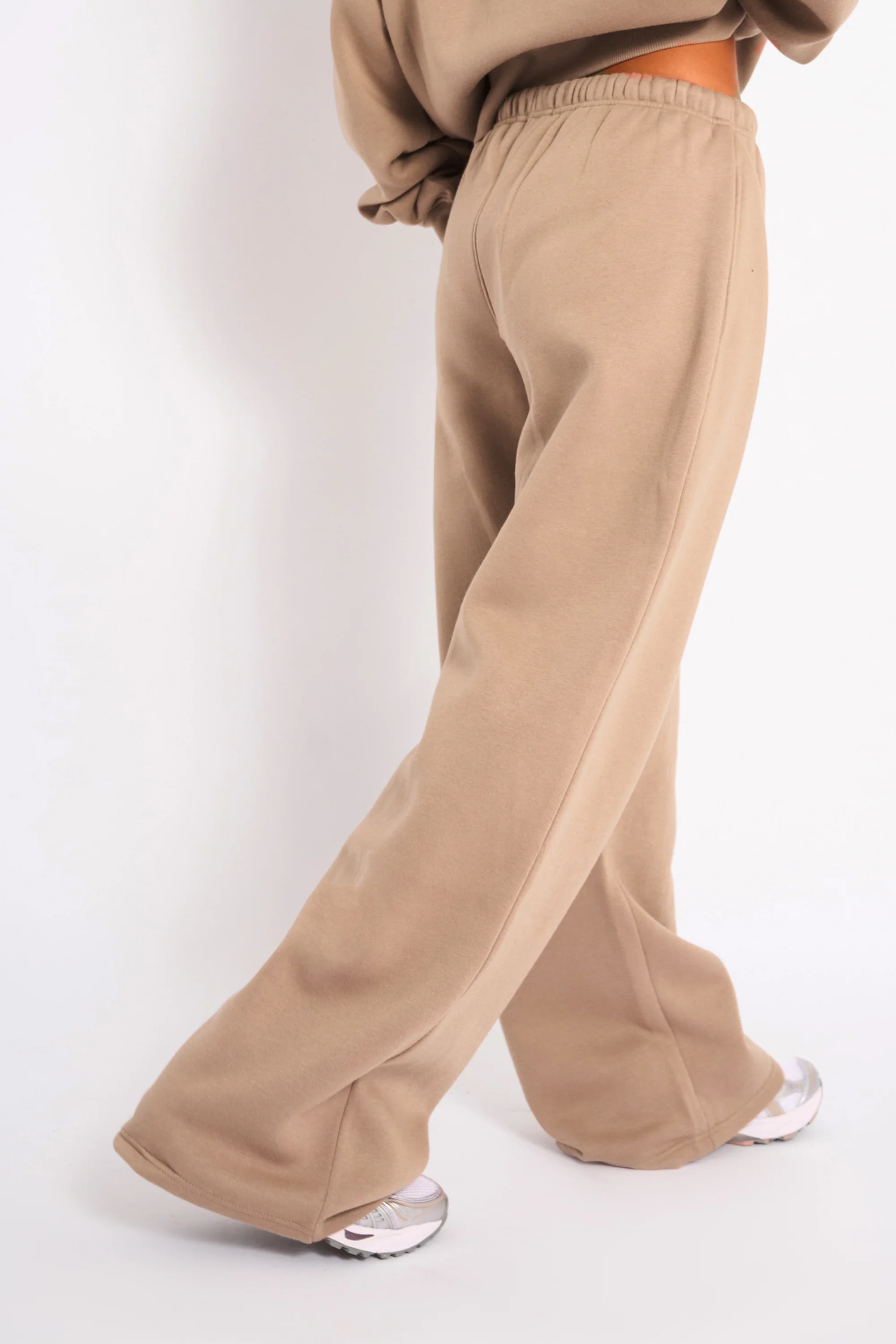 Kaiia Logo Wide Leg Joggers Latte - Image 3