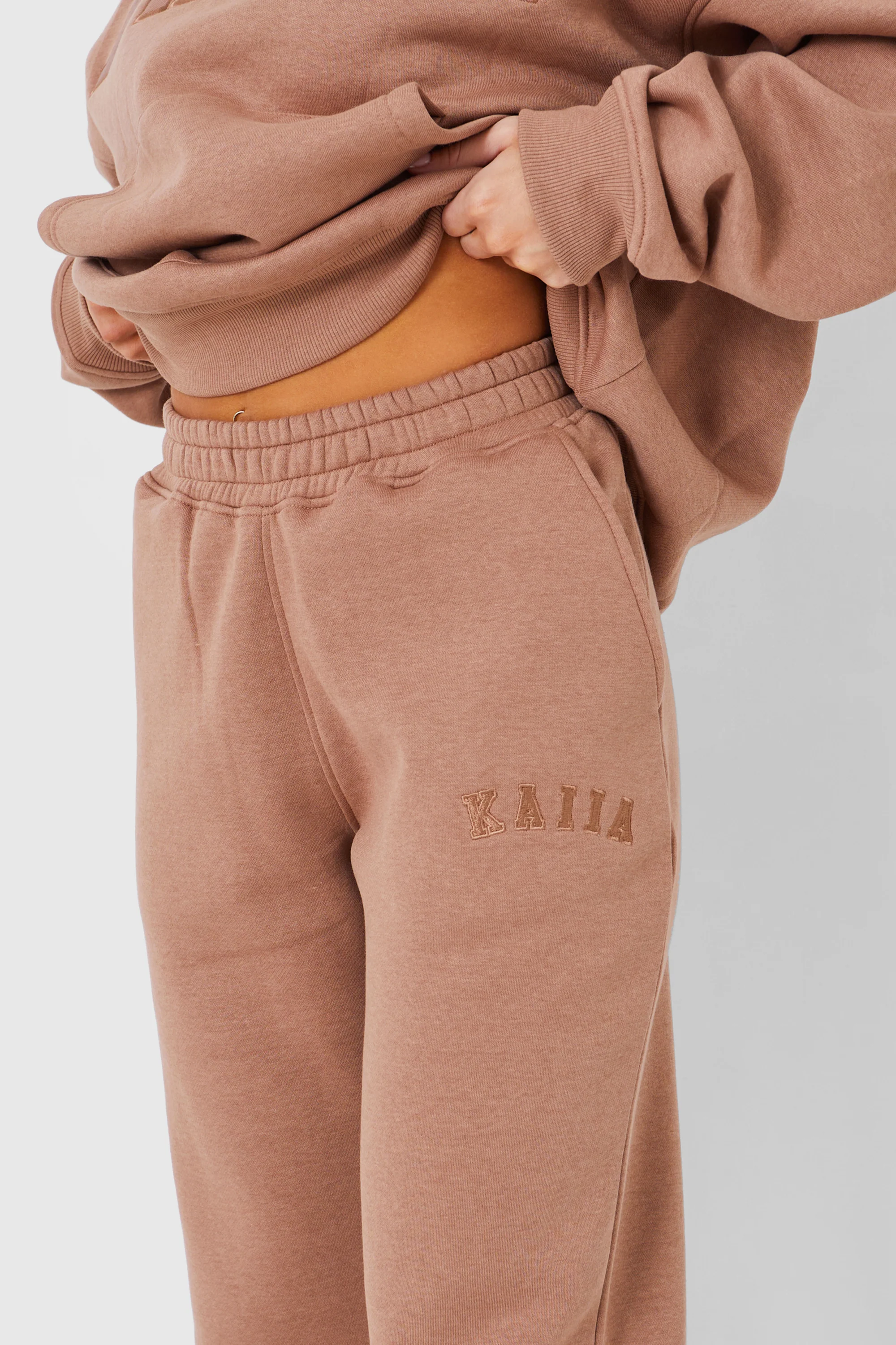 Kaiia Wide Leg Sweat Pants in Caramel - Image 2