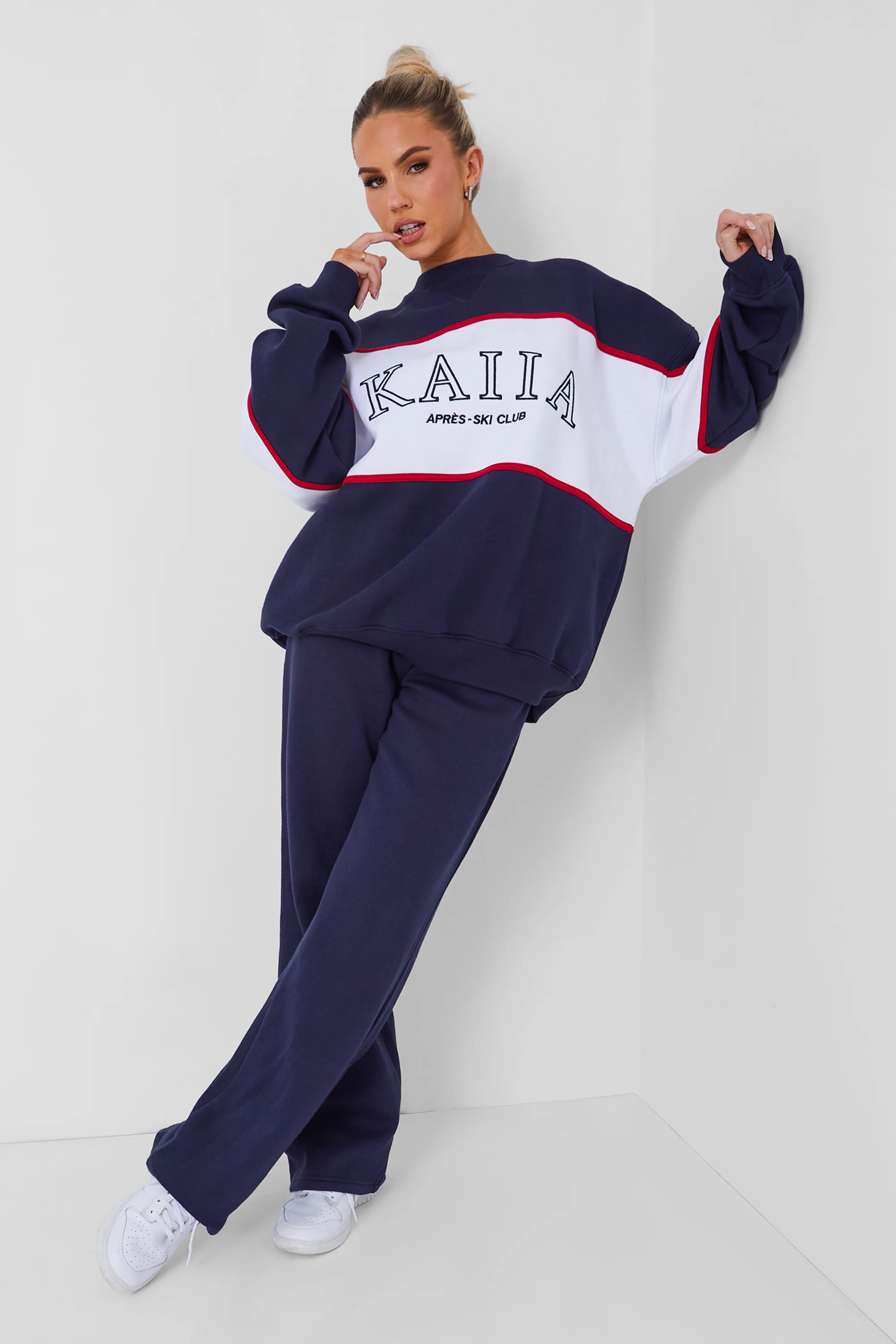Kaiia Wide Leg Sweat Pants in Navy - Image 3
