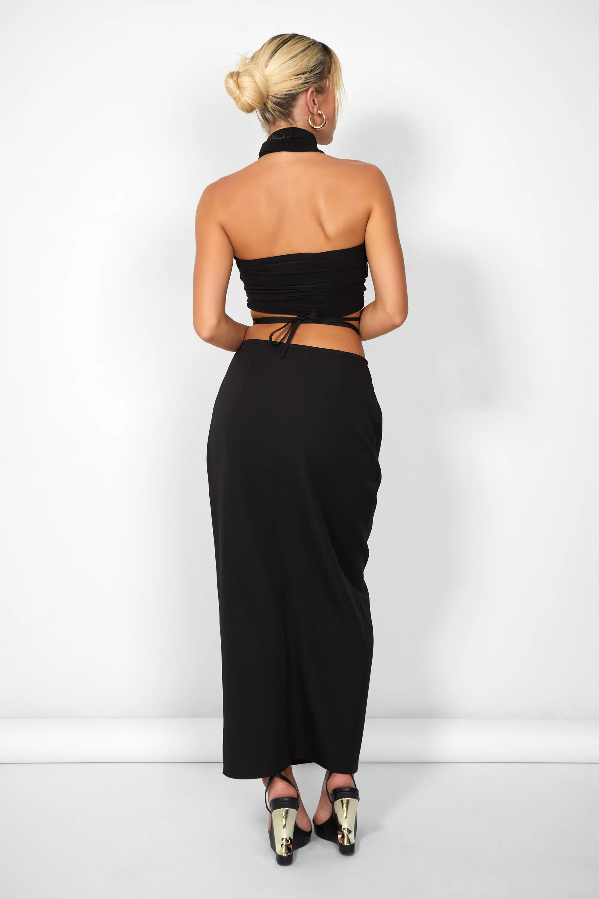Kaiia Wrap Tie Side Maxi Skirt in Black - Image 7