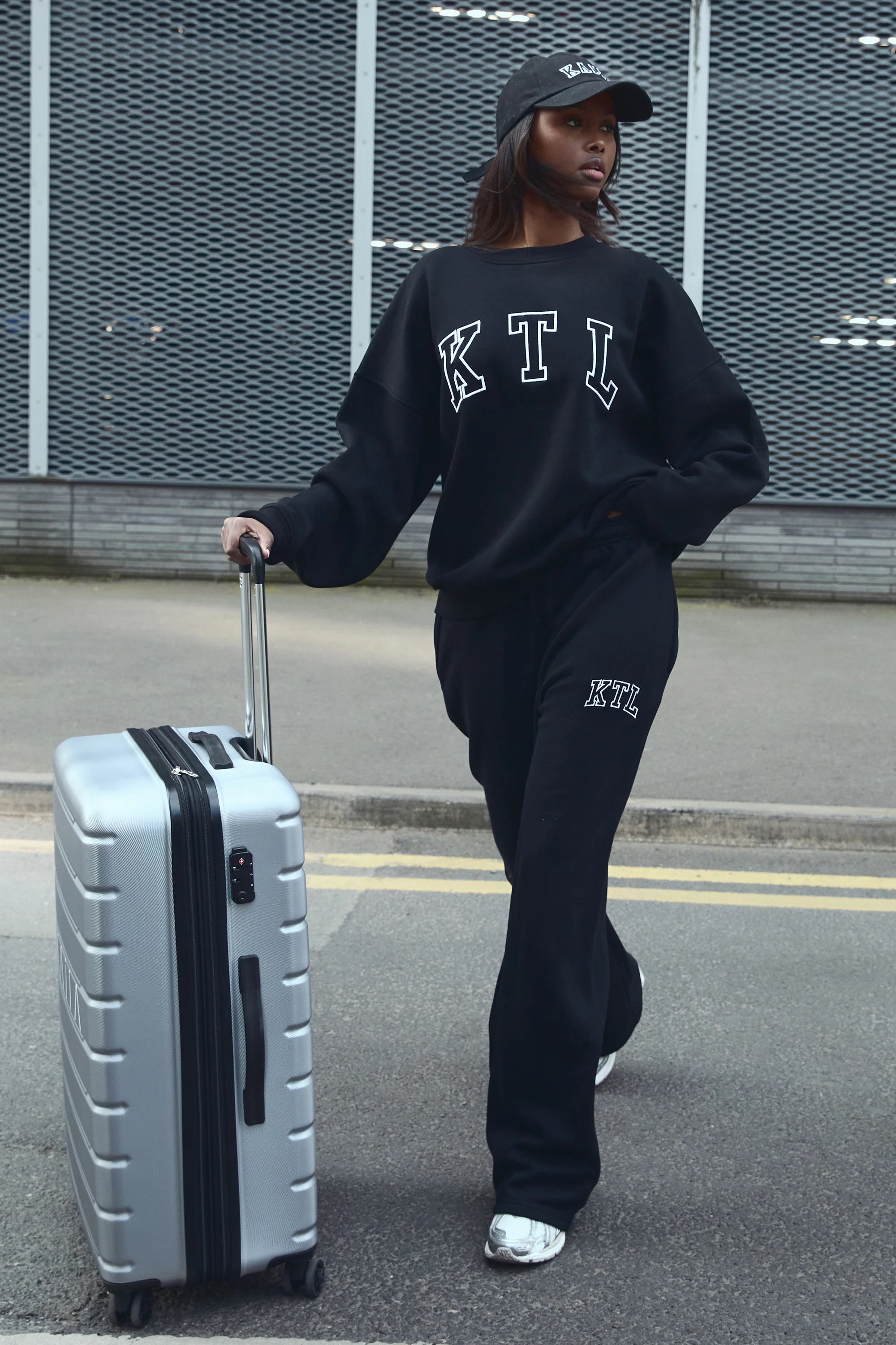 Kaiia KTL Logo Wide Leg Joggers Black - Image 5
