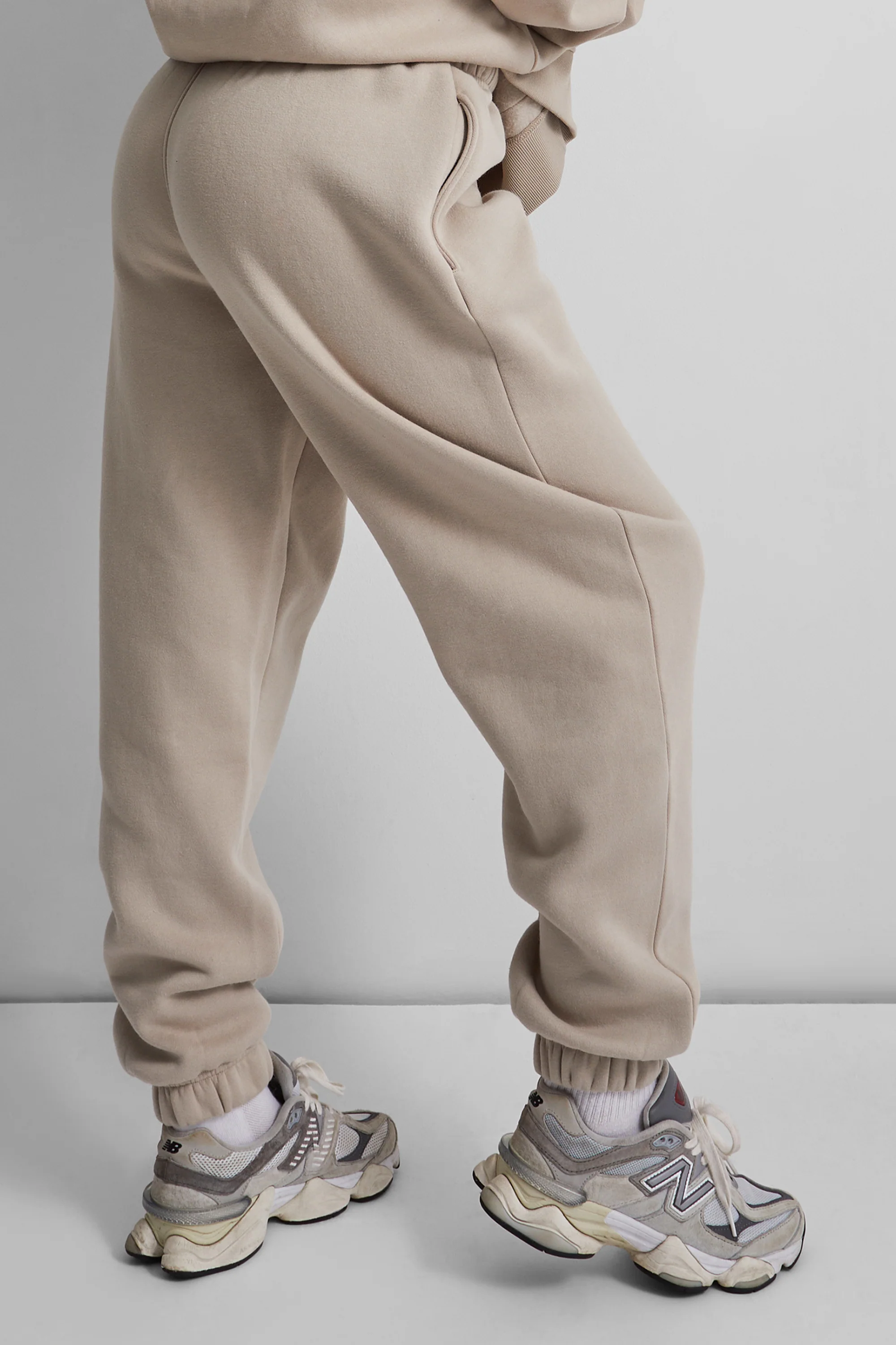 Relaxed Fit Cuffed Jogger Stone - Image 3