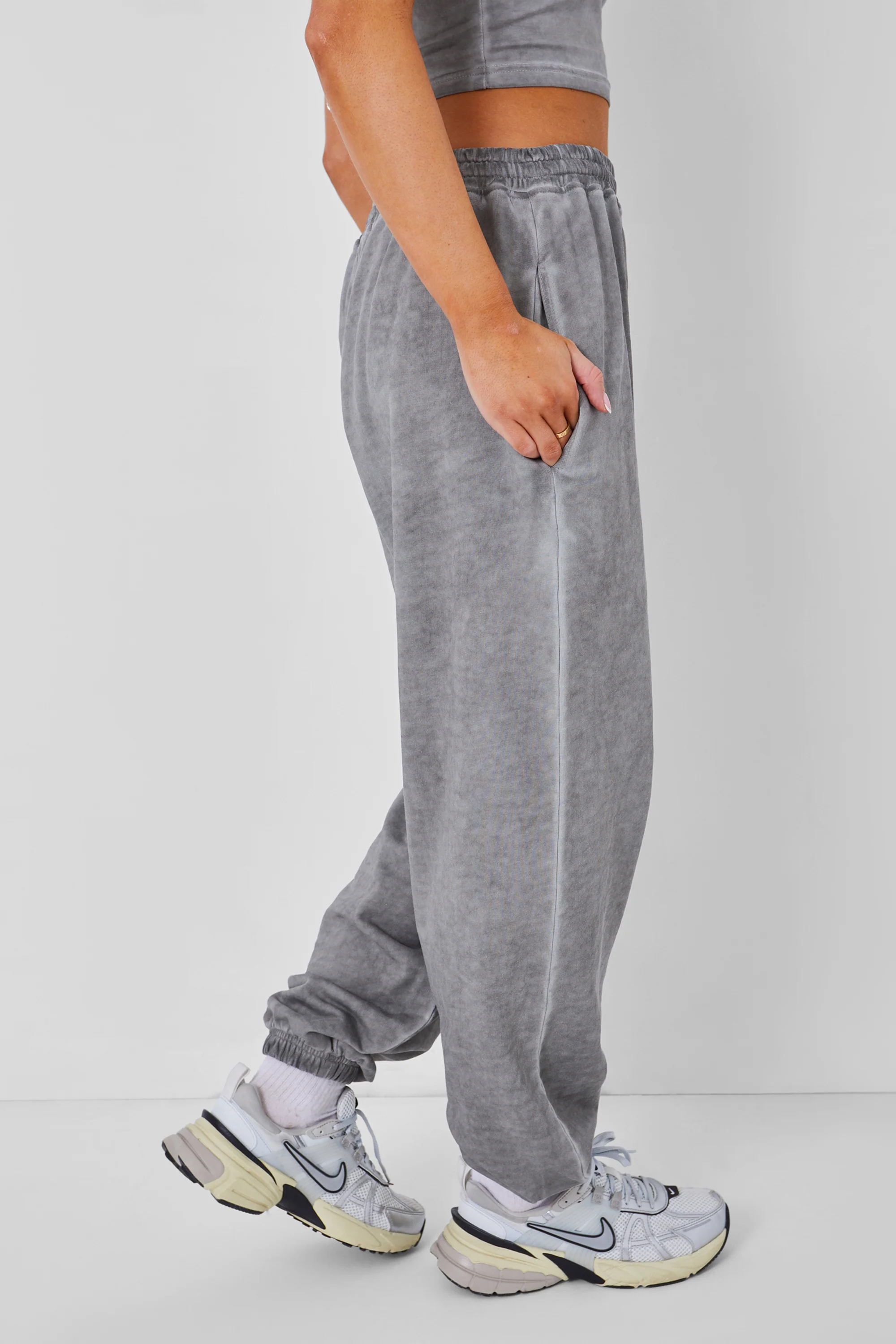 Relaxed Fit Cuffed Joggers Co-ord Washed Grey - Image 3