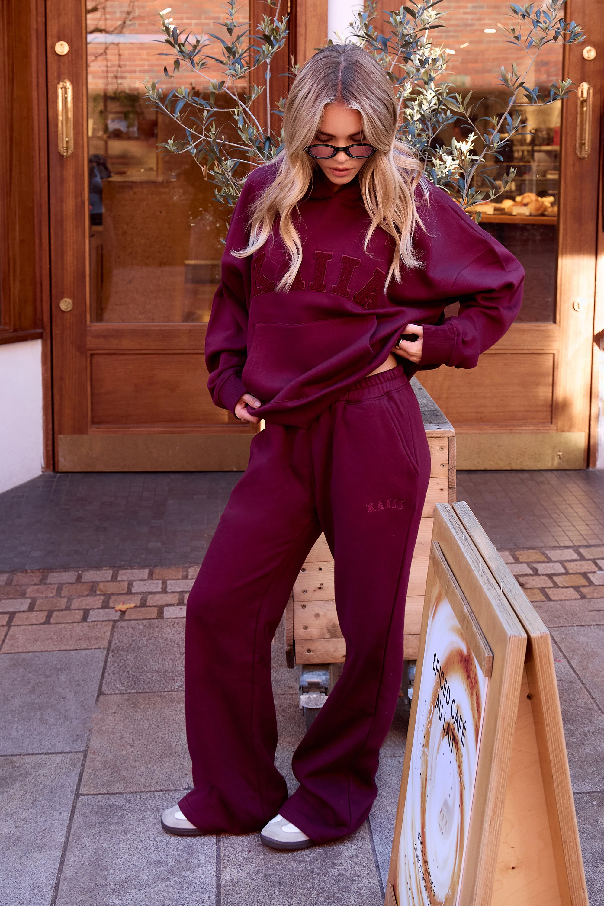 Kaiia Wide Leg Sweat Pants Deep Burgundy - Image 5