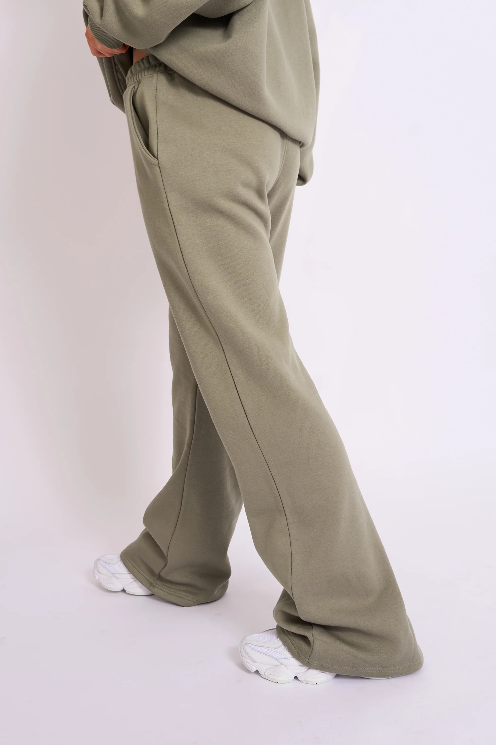 Kaiia Wide Leg Sweat Pants Khaki - Image 3