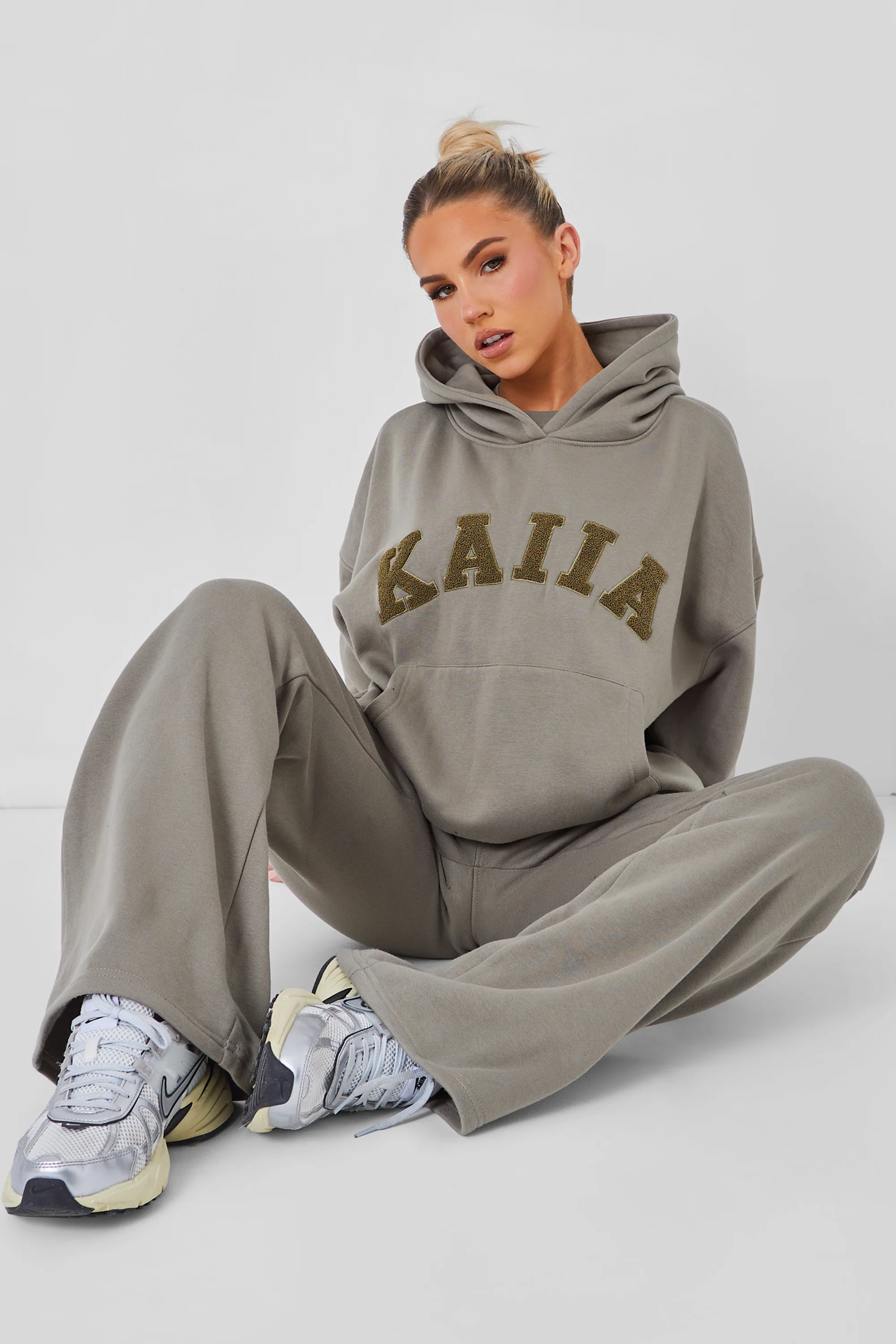 Kaiia Wide Leg Sweat Pants Khaki - Image 8